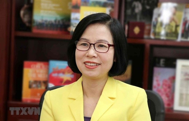 Từ năm 2011, bà được bổ nhiệm chức vụ Trưởng ban Thư ký biên tập và Quan hệ đối ngoại; Ủy viên Ban chấp hành Đảng bộ TTXVN (từ 2014 đến nay); Ủy viên Ban thường vụ Đảng ủy (từ 2015 đến nay); Trưởng ban Tuyên giáo Đảng ủy TTXVN (từ tháng 2/2018 đến nay); Bí thư Chi bộ Ban Thư ký biên tập và Quan hệ đối ngoại từ năm 2012 đến tháng 5/2018.