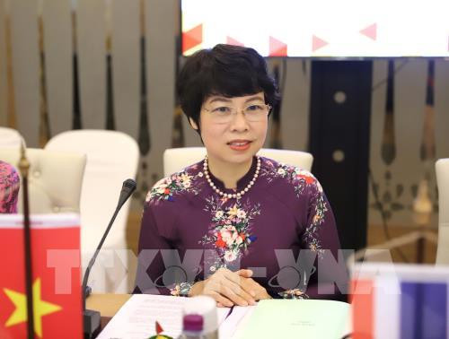 Trong quá trình hoạt động, bà Vũ Việt Trang đã vinh dự nhận Bằng khen của Thủ tướng Chính phủ trong công tác thông tin về Hội nghị APEC năm 2006; Bằng khen của Thủ tướng Chính phủ trong công tác thông tin về Đại hội Đảng toàn quốc lần thứ XII năm 2016; Bằng khen của Thủ tướng Chính phủ năm 2018 vì có thành tích xuất sắc trong công tác; Bằng khen của Thủ tướng Chính phủ trong công tác thông tin về năm Việt Nam ASEAN năm 2020. Đồng thời, bà Vũ Việt Trang là Chiến sĩ thi đua TTXVN các năm 2015, 2018; Chiến sĩ thi đua cơ sở các năm 2015, 2016, 2017, 2018, 2019, 2020.