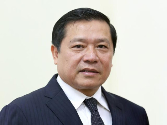 Theo đó, ông Lại Xuân Môn, Bí thư Tỉnh ủy Cao Bằng thôi tham gia Ban Chấp hành, Ban Thường vụ và thôi giữ chức Bí thư Tỉnh ủy Cao Bằng nhiệm kỳ 2020-2025 để điều động, phân công giữ chức Phó Trưởng ban Tuyên giáo Trung ương.