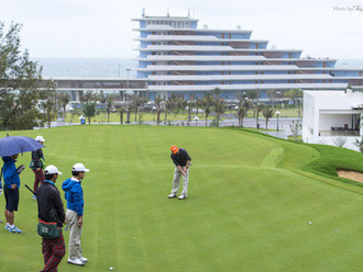 Trước đó, ngày 4/8, Trung tâm Y tế TP Quy Nhơn (Bình Định) có báo cáo nhanh về 4 trường hợp tiếp xúc gần với F0 là một nữ nhân viên sân golf. (Ảnh minh họa)