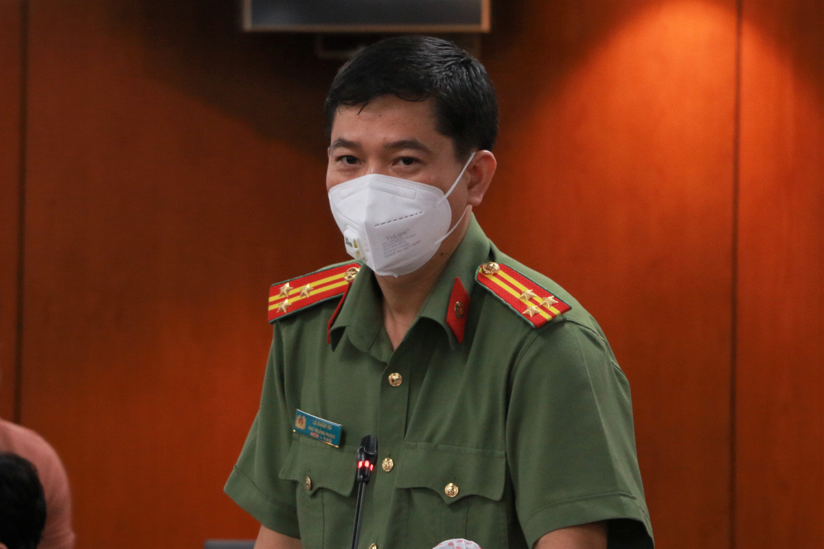 Cong an TP.HCM noi ve viec ap dung 'the xanh, the vang'