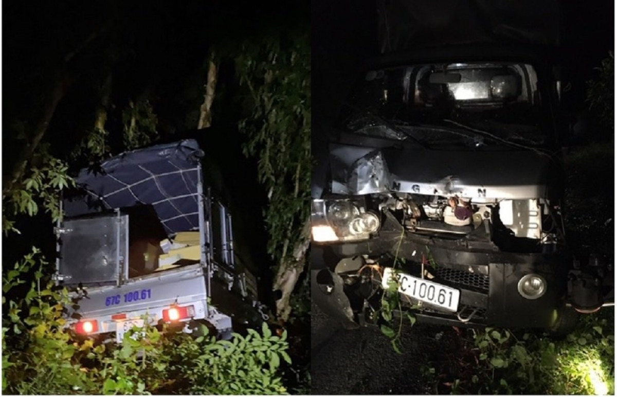 Phat hien cong an, tai xe lao xe xuong kenh bo tron