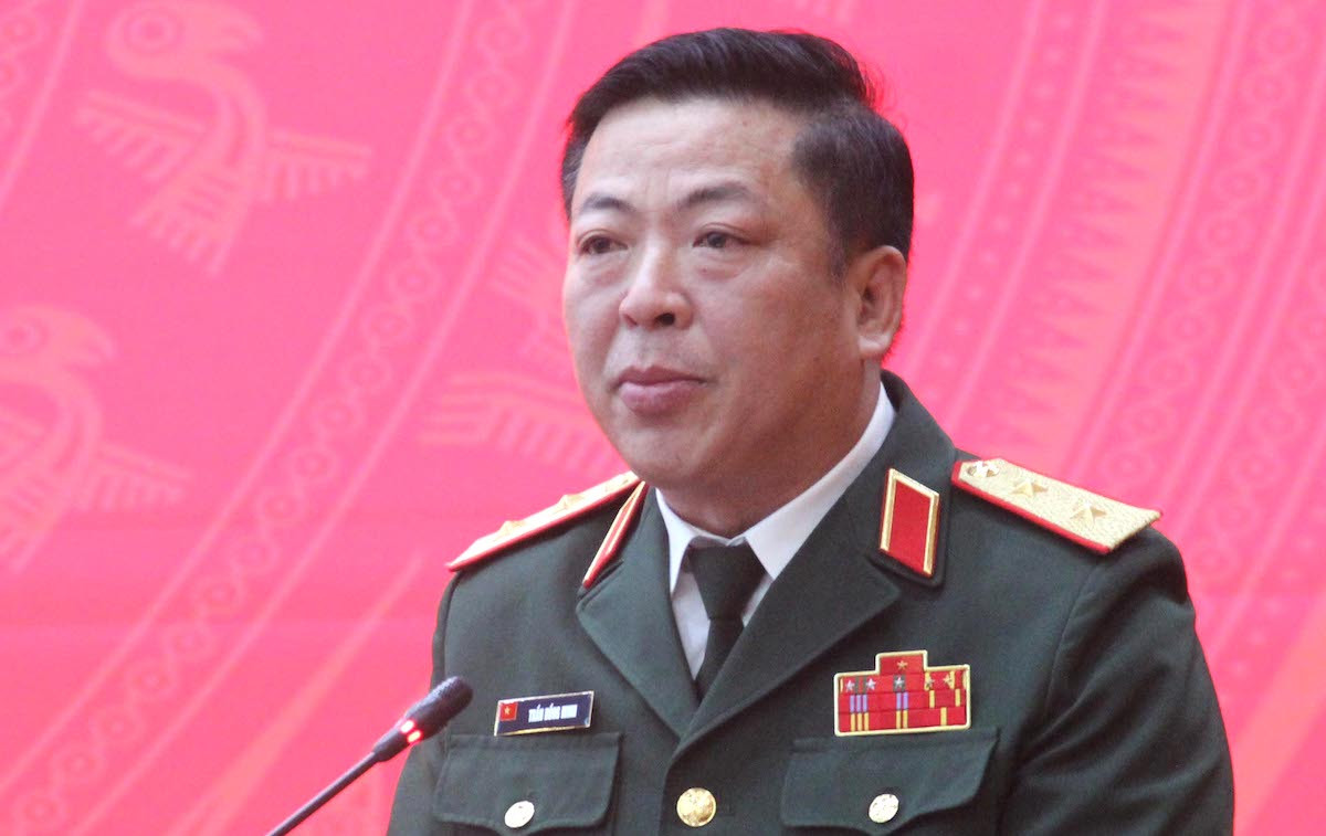 Bộ Chính trị điều động, luân chuyển Trung tướng Trần Hồng Minh tham gia Ban Chấp hành, Ban Thường vụ, giữ chức vụ Bí thư Tỉnh ủy Cao Bằng khóa XIX, nhiệm kỳ 2020-2025.