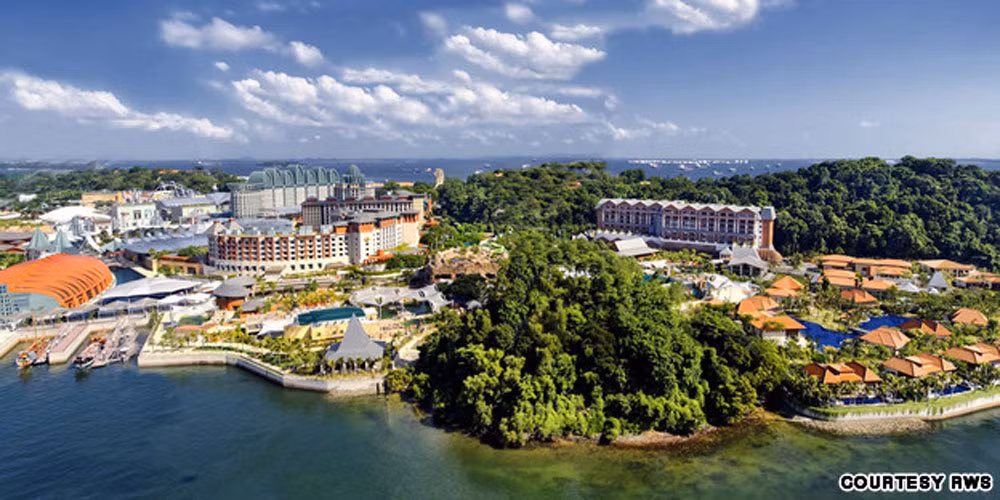 Thủy cung là điểm tham quan của Công viên Đời sống Hải dương tại khu nghỉ dưỡng World Sentosa của Singapore.