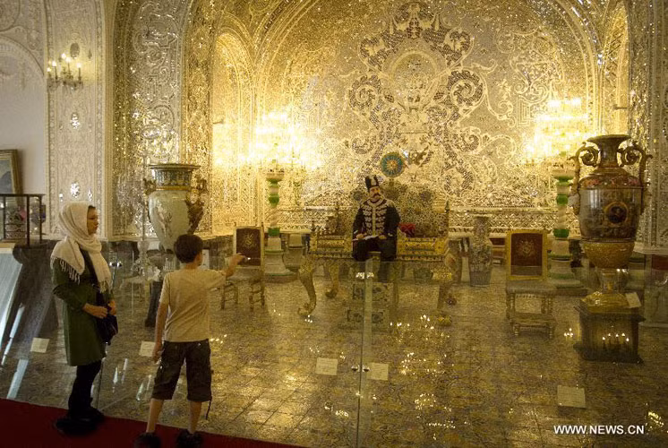 Gần như toàn bộ cung điện được xây dựng trong suốt hơn 200 năm và được sử dụng cho nhiều dịp khác nhau như lễ đăng quang và lễ kỷ niệm quan trọng khác của đất nước.