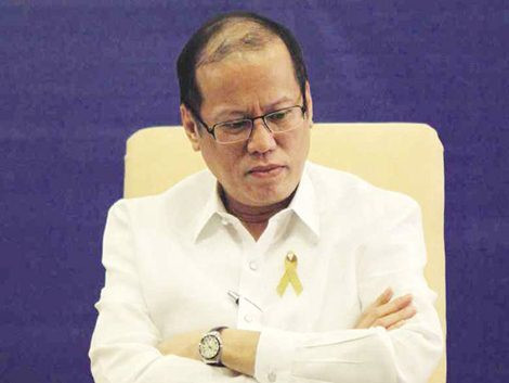 Tổng thống Philippines Benigno Aquino miễn cưỡng bay sang Trung Quốc.