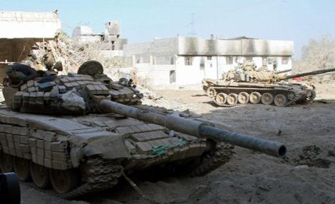 Xe tăng của chính phủ Syria tại Damascus.