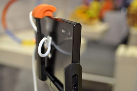 Phiên bản màu đen của Xperia XZ.