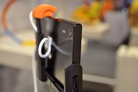 Phiên bản màu đen của Xperia XZ.