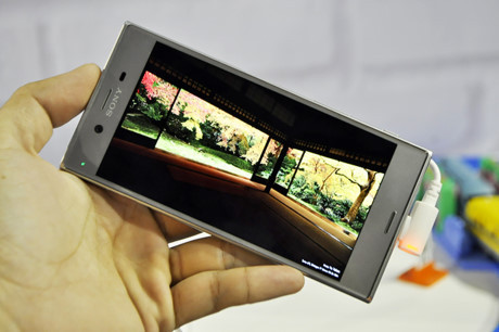 Sony Xperia XZ hỗ trợ quay phim 4K.