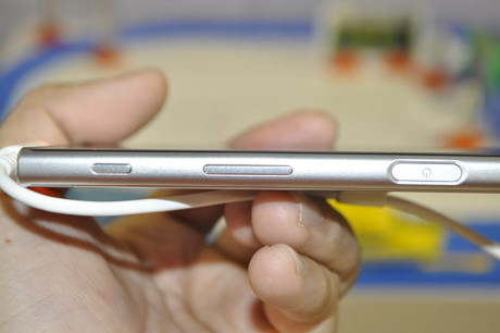 Những tính năng nâng cao cũng được bổ sung ở Xperia XZ giúp người dùng có nhiều lựa chọn hơn ở chế độ tùy chỉnh tay, đặc biệt là khả năng điều chỉnh thời gian phơi sáng và lấy nét tay.