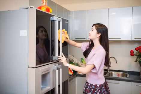 Gia đình người đẹp đã đầu tư nội thất tiện nghi, sang trọng và thiết bị cao cấp.