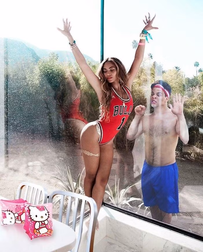 "Beyoncé, làm ơn hãy mang mấy chú mèo của tôi lại đây. Tôi không thể bơi nếu không có chúng".