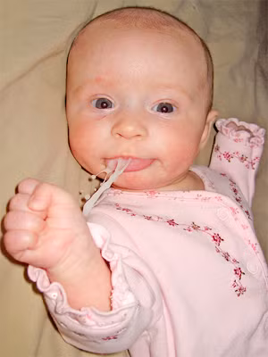 Trờ cũng cố tạo dáng cute.