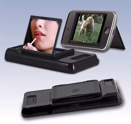 Gương trang điểm đính kèm điện thoại. Nó không chỉ tiện ích để soi gương trang điểm mà còn được thiết kế như một chân để giữ thăng bằng cho điện thoại mỗi khi xem video.