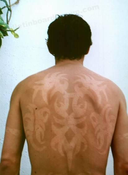 Những hình xăm này dù kỳ công thực hiện nhưng nó cũng chỉ tồn tại được trong một thời gian ngắn nếu không chăm chỉ phơi nắng.