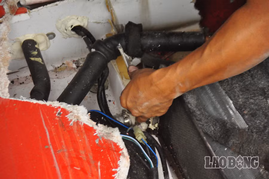 32 người trên xe không ai bị thương vong, mọi người chỉ hoảng sợ và hoang mang, sau khi bình tĩnh lại đoàn đã thuê xe để đi vào lăng viếng Bác ngay sau đó.