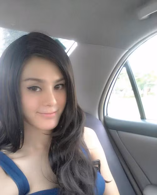 Cũng nhờ bản chất đã có được vẻ ngoài khá đẹp nên khi chuyển giới, Trithipnipa Thippaphada càng nữ tính và cuốn hút hơn.