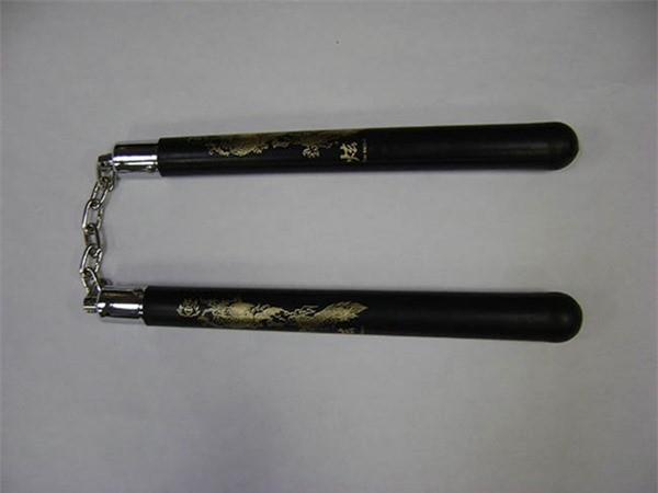 8. Côn nhị khúc: Thật bất ngờ là trong danh sách này có côn nhị khúc.