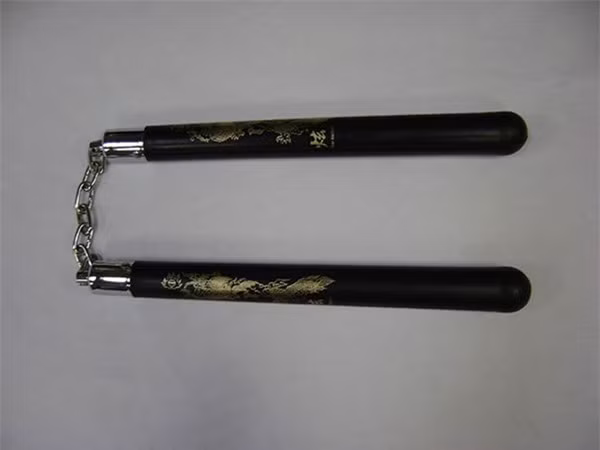 8. Côn nhị khúc: Thật bất ngờ là trong danh sách này có côn nhị khúc.