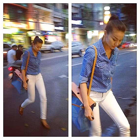 Nổi bật trong số đó là 5 chiếc túi Hermes với tổng giá trị lên đến hơn 1 tỷ đồng. Với 5 chiếc túi Hermes, Thanh Hằng cũng nằm trong Top những sao chịu chi nhất nhì Vbiz.