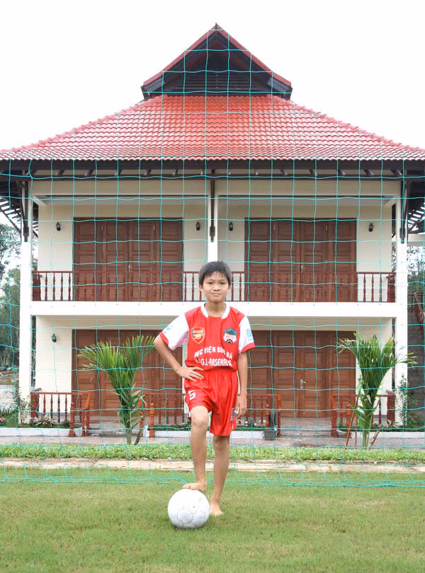 Tuấn Anh vốn nhút nhát và thường có những cống hiến thầm lặng.