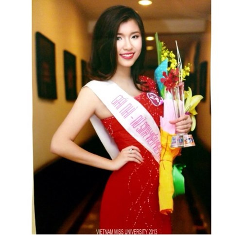 Cuộc thi không đơn thuần là một cuộc chấm nhan sắc mà còn là vẻ đẹp của sự thông minh, tôn vinh nét đẹp của các nữ sinh viên một cách toàn diện nhất.