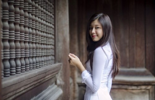 Vượt qua hơn 600 thí sinh của gần 200 trường ĐH - CĐ trong cả nước, Quỳnh đã vinh dự nhận giải Á khôi 1 trong cuộc thi.