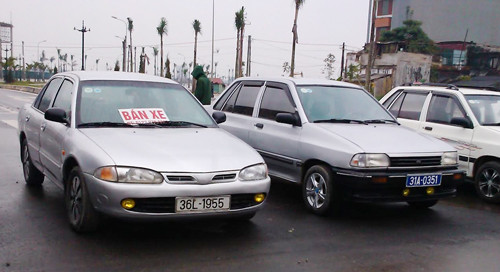 Chiếc xe công mang BKS 31A - 0351 ngang nhiên được bày bán tại tỉnh Thanh Hóa.