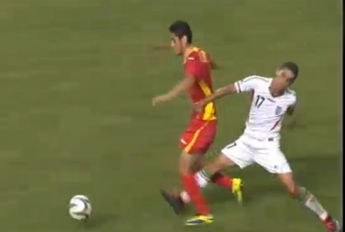 Olympic Iran (áo trắng) một lần nữa khiến người hâm mộ thất vọng.