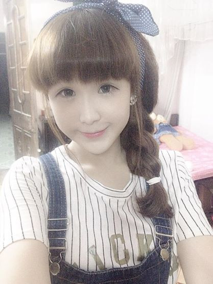 Điều duy nhất tôi biết ơn facebook đã mang đến cho tôi những người bạn ảo nhưng họ đến với tôi bằng tình cảm thật sự. Họ quý mến và sẵn sàng bênh vực khi có người nói điều không hay về tôi, hỏi thăm và chúc tôi mỗi ngày. Tôi nợ các bạn một lời cảm ơn...”.