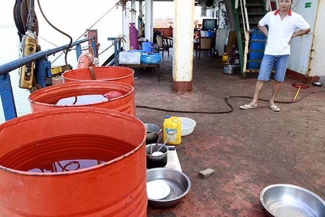 Cảng vụ hàng hải QN đã nhiều lần phát văn bản gửi chủ tàu và các cơ quan của Bộ GTVT liên quan đến an toàn tàu Green Sea và giải phóng luồng, nơi neo đậu nhưng không được xem xét.