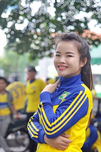 Khánh Giang đang học tập và sinh sống tại Sài Gòn, hiện là cái tên rất "hot" với các thành viên của SLNA FC.