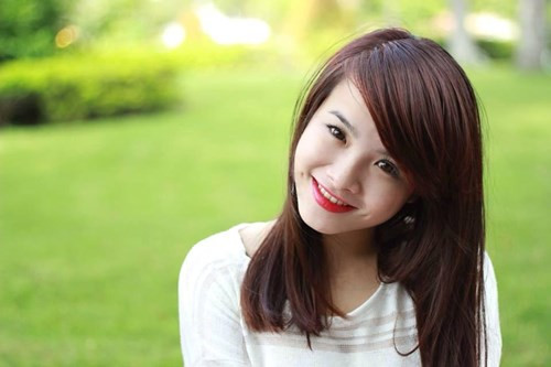 Cầu thủ SLNA cô yêu thích là Ngô Hoàng Thịnh, vì lối đá máu lửa của chàng cầu thủ có biệt danh Thịnh “bờm” này.