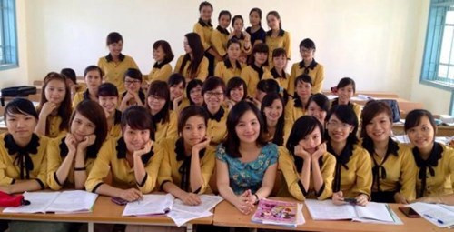 Viết nhật ký từ hồi còn học tiểu học, nhưng kể từ khi lập gia đình, cô đã tìm cho mình được một bến bờ hạnh phúc, không viết nhật ký nữa bởi người chồng chính là cuốn nhật ký tình yêu của cô. Ngoài việc dạy tiếng Trung, cô Trang còn thường xuyên chia sẻ cho sinh viên nghe những chuyện về gia đình hạnh phúc với hai cô công chúa nhỏ.