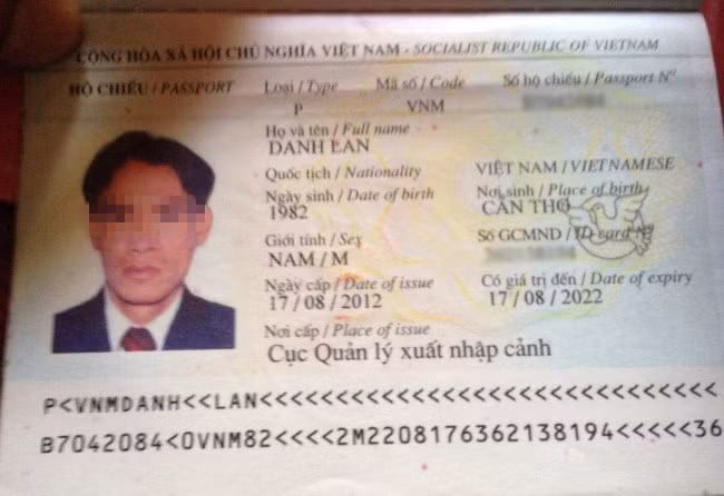 Passport anh Danh Lan dùng để sang Trung Quốc “hiến” thận.