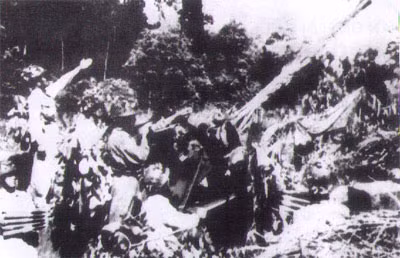 Sáng 14/3/1954, ngay trong lần đầu xuất trận, pháo cao xạ của ta đã bắn rơi tại chỗ máy bay của quân Pháp. Ảnh: Quân Đội Nhân Dân.