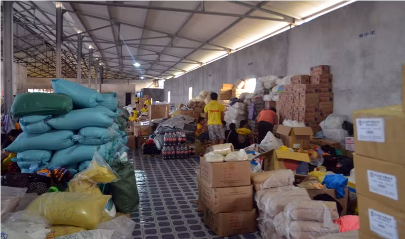 Thực phẩm, đồ khô được chuẩn bị sẵn sàng.