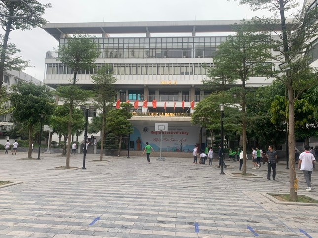 Nghe tu van thi lop 10: Co cam giac con dang gap nguy hiem