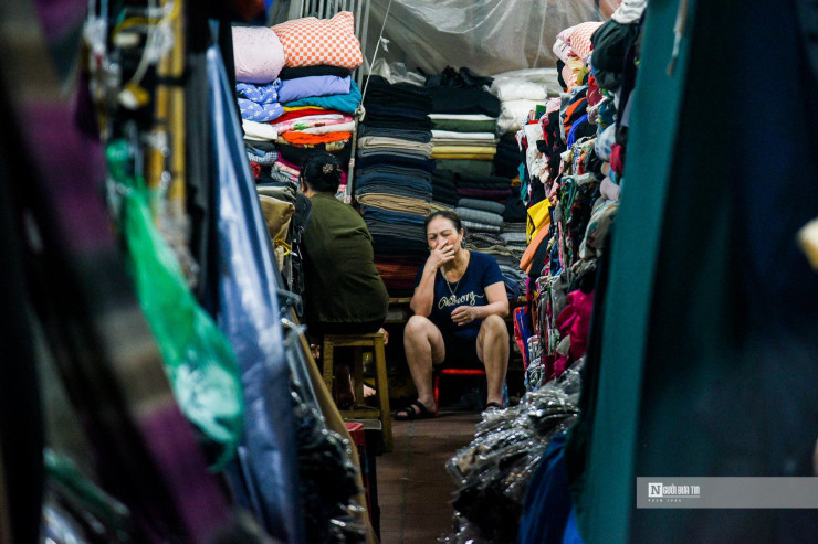 Cho thoi trang lon nhat Ha Noi vang ve, diu hiu-Hinh-4