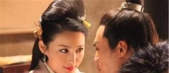 Co nhan dan: 'Vo cua ban khong nen dom ngo', ve sau con kinh dien hon-Hinh-2