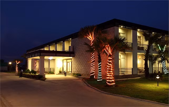 Khách sạn cách trung tâm thành phố Nay Pyi Taw 10 phút đi xe.