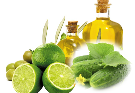 Tắm trắng bằng dưa chuột, chanh, dầu oliu. Dưa chuột vừa làm sáng da vừa hút sạch chất bã nhờn trên bề mặt, giúp se khít lỗ chân lông và làm da săn mịn. Tinh chất axit trong chanh sẽ tẩy trắng da hiệu quả. Dầu oliu nhẹ nhàng lấy đi bụi bẩn và cung cấp lượng vitamin E dưỡng da hồng hào, khỏe mạnh.