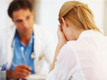 Mang thai ngoài tử cung. Theo thống kê, thai ngoài tử cung thường gặp ở phụ nữ lớn tuổi. Vì vậy nguy cơ có thai ngoài tử cung sẽ tăng cao ở phụ nữ lớn tuổi.