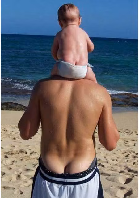 Sexy di truyền từ bố sang con.