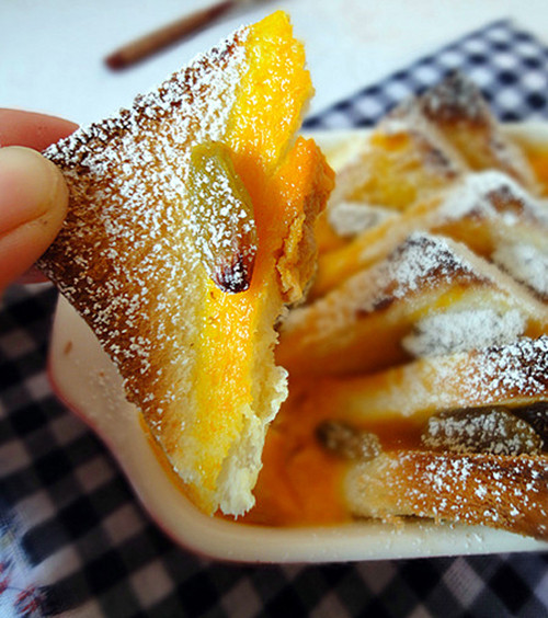 Bánh năng lượng. Bánh năng lượng có tác dụng cung cấp cho bạn nguồn năng lượng cần thiết trước khi tập thể dục chứ không phải là sau. Nhiều người hiểu lầm và thường ăn bánh năng lượng sau khi tập nặng. Các loại bánh năng lượng chứa rất nhiều đường, khiến quá trình trao đổi chất của bạn bị chậm lại và lượng mỡ trong cơ thể bạn tăng lên.