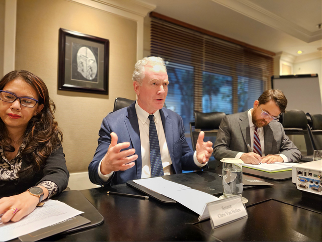 Thuc day quan he Viet - My len tam cao moi-Hinh-2