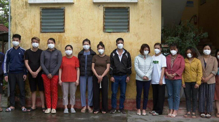 Ba trum 28 tuoi dieu hanh duong day danh bac hon 2.600 ti dong nhu the nao?