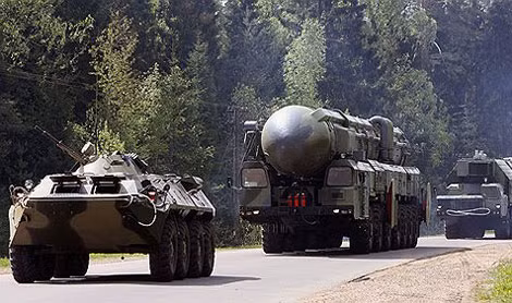 Judoist và Lorandit góp phần tăng cường bảo vệ an toàn cho các hệ thống tên lửa cơ động Topol, Yars về phương diện điện tử.