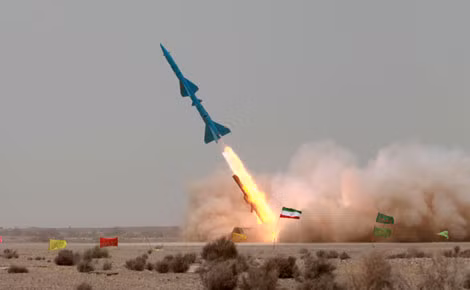 Iran bắn thử nghiệm tên lửa đối không Sayyad 2.